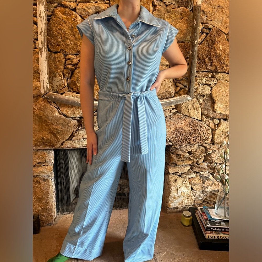 70’s vintage polyester handmade jumpsuit wide leg, zip front with tie